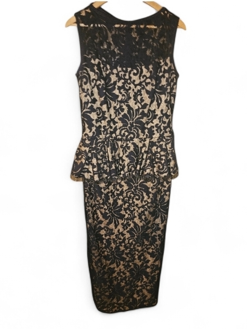 TADASHI SHOJI Gorgeous Navy Lace Overlay Sleeveless Peplum Gown - Size 12